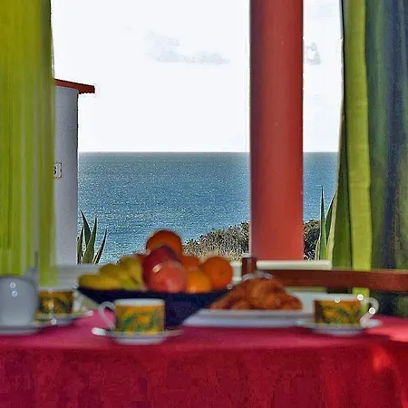 Mit Eigener Terrasse, Meerblick, Direkt An Der Kueste, Ganz Nah Am Von Vale Centianes Καρβοέιρο