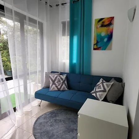 Mit Eigener Terrasse, Meerblick, Direkt An Der Kueste, Ganz Nah Am Von Vale Centianes Appartement